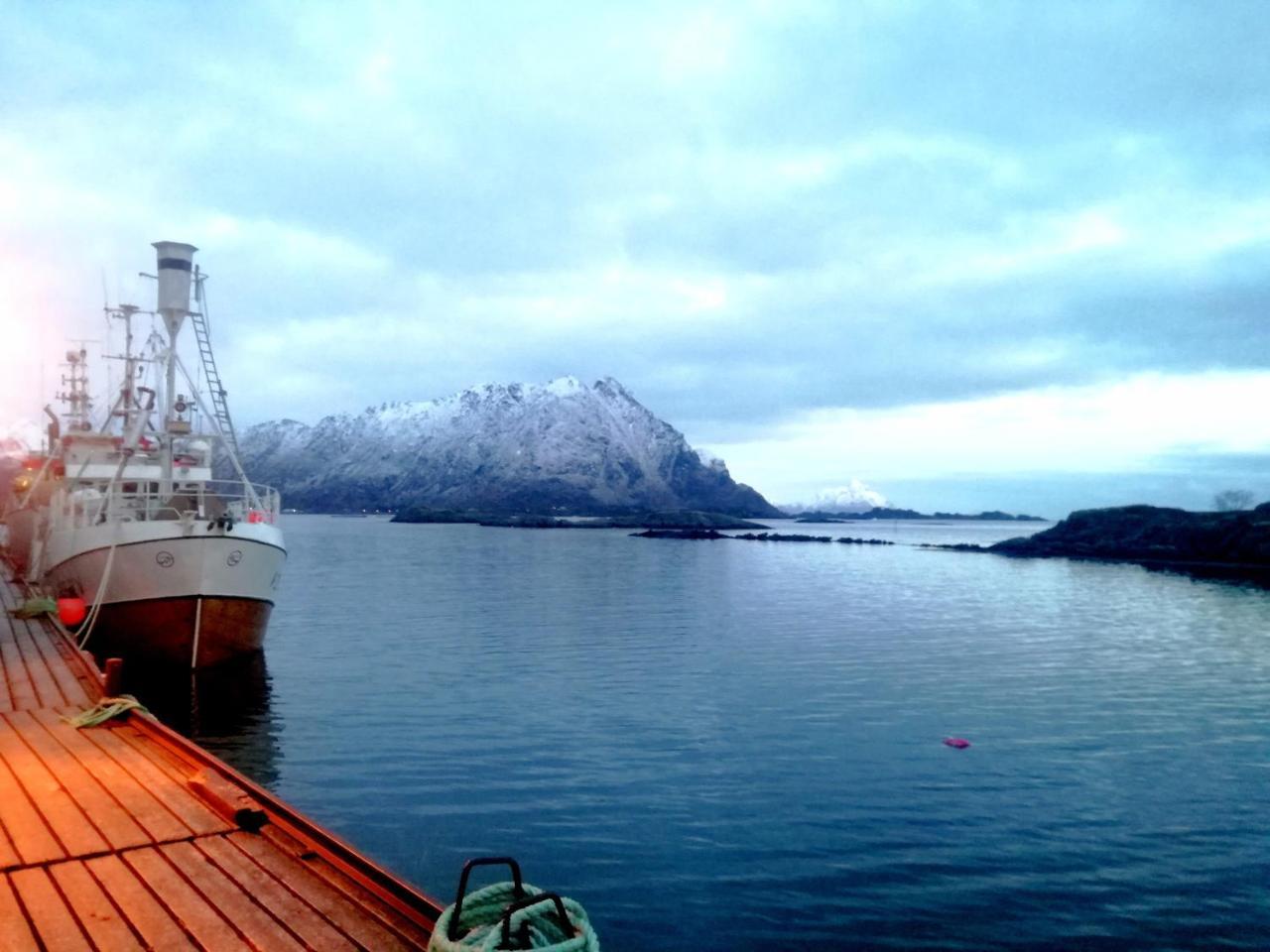Kaikanten Rorbuer Sennesvik ภายนอก รูปภาพ